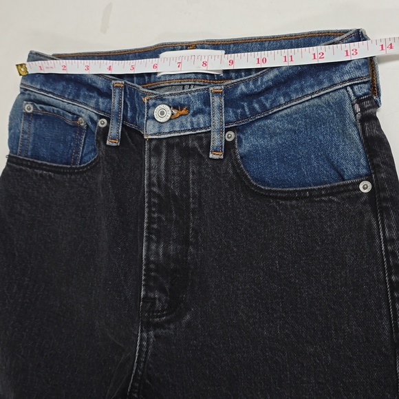 Abercrombie and fitch Curve Love High Rise 90s Relaxed Jean - Picture 8 of 16